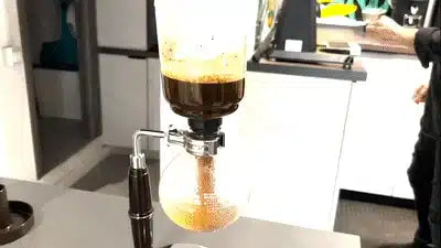 CUM SĂ PREPARI CAFEA LA SYPHON ACASĂ