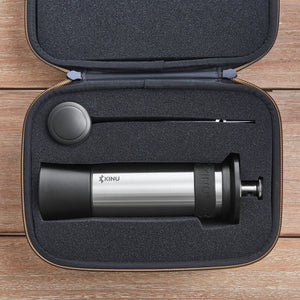 KINU GRINDER M47 PHOENIX (pachet râşniță manuală + cutie de călătorie)